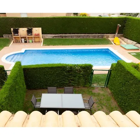 Cala Montgo Апартаменты *