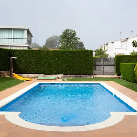 Cala Montgo Апартаменты